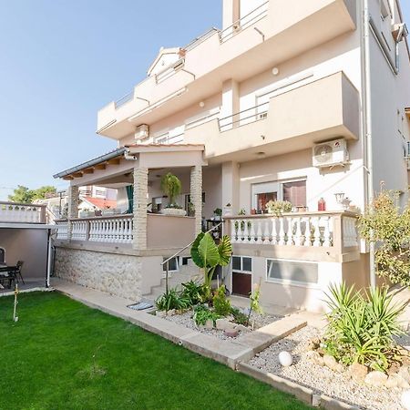 Apartments Rajka Водице Екстериор снимка