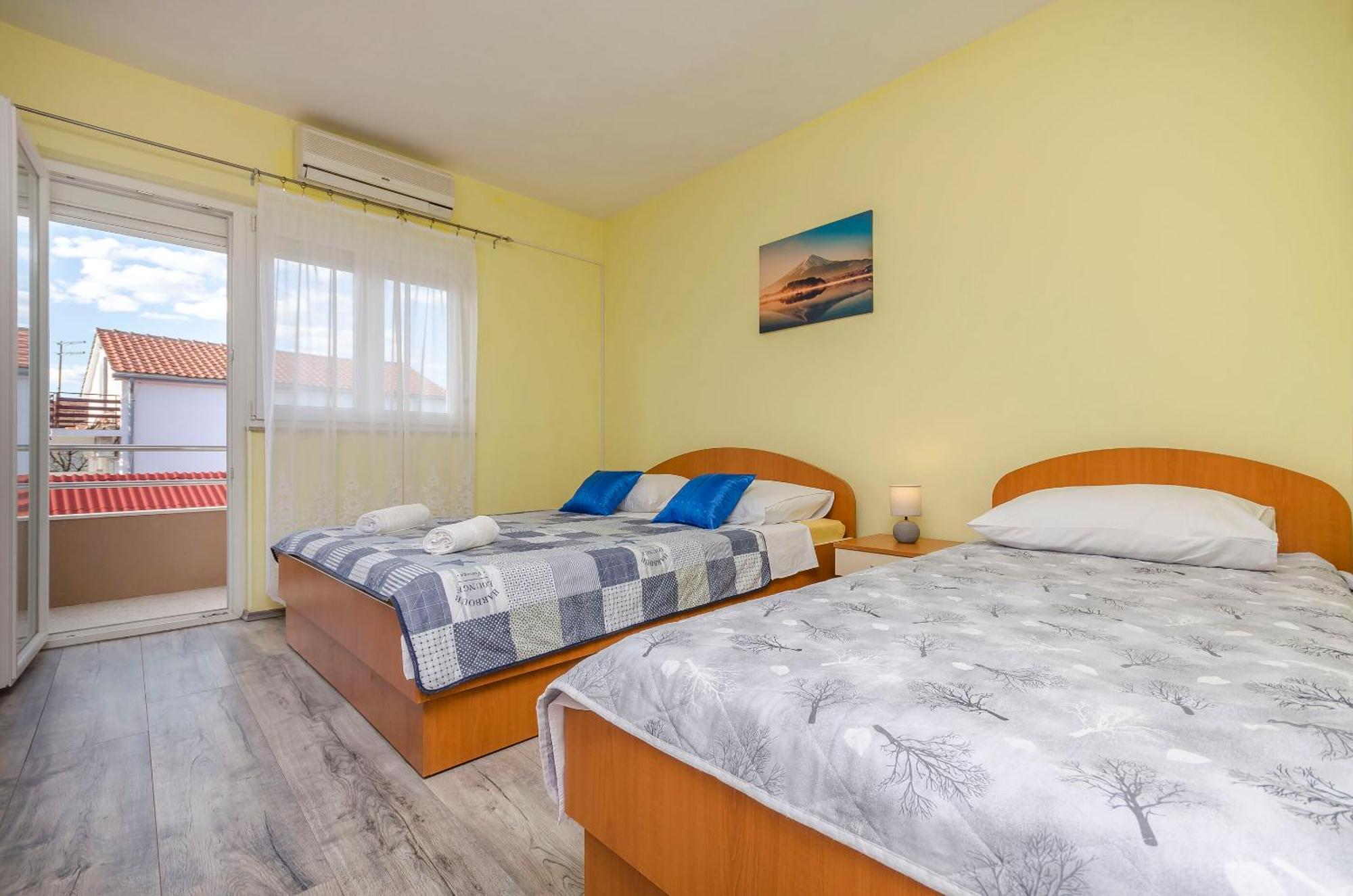 Apartments Rajka Водице Екстериор снимка